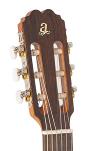 ADMIRA JUANITA ZURDA (Serie Estudio)